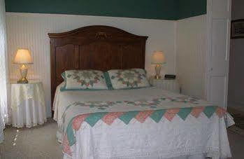 Glen Oaks Inn 因特韦尔 外观 照片